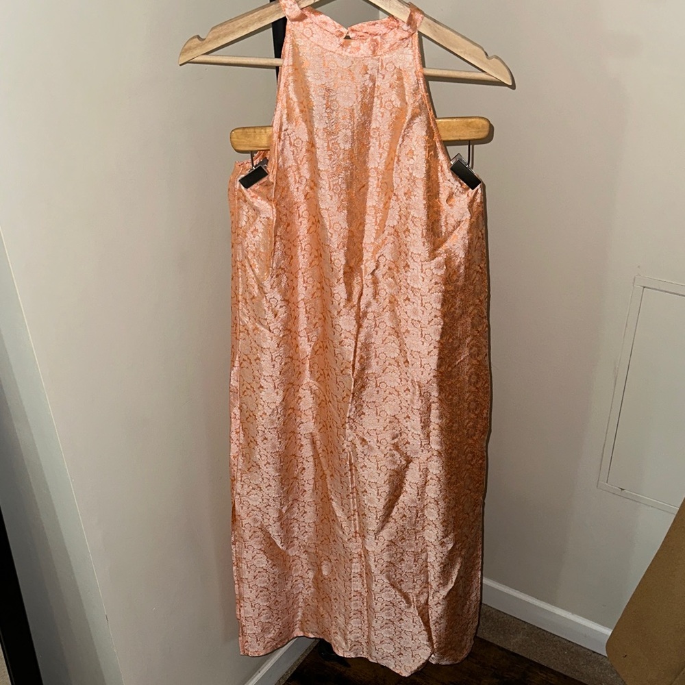 Cielo Peach Textured Midi Dress
